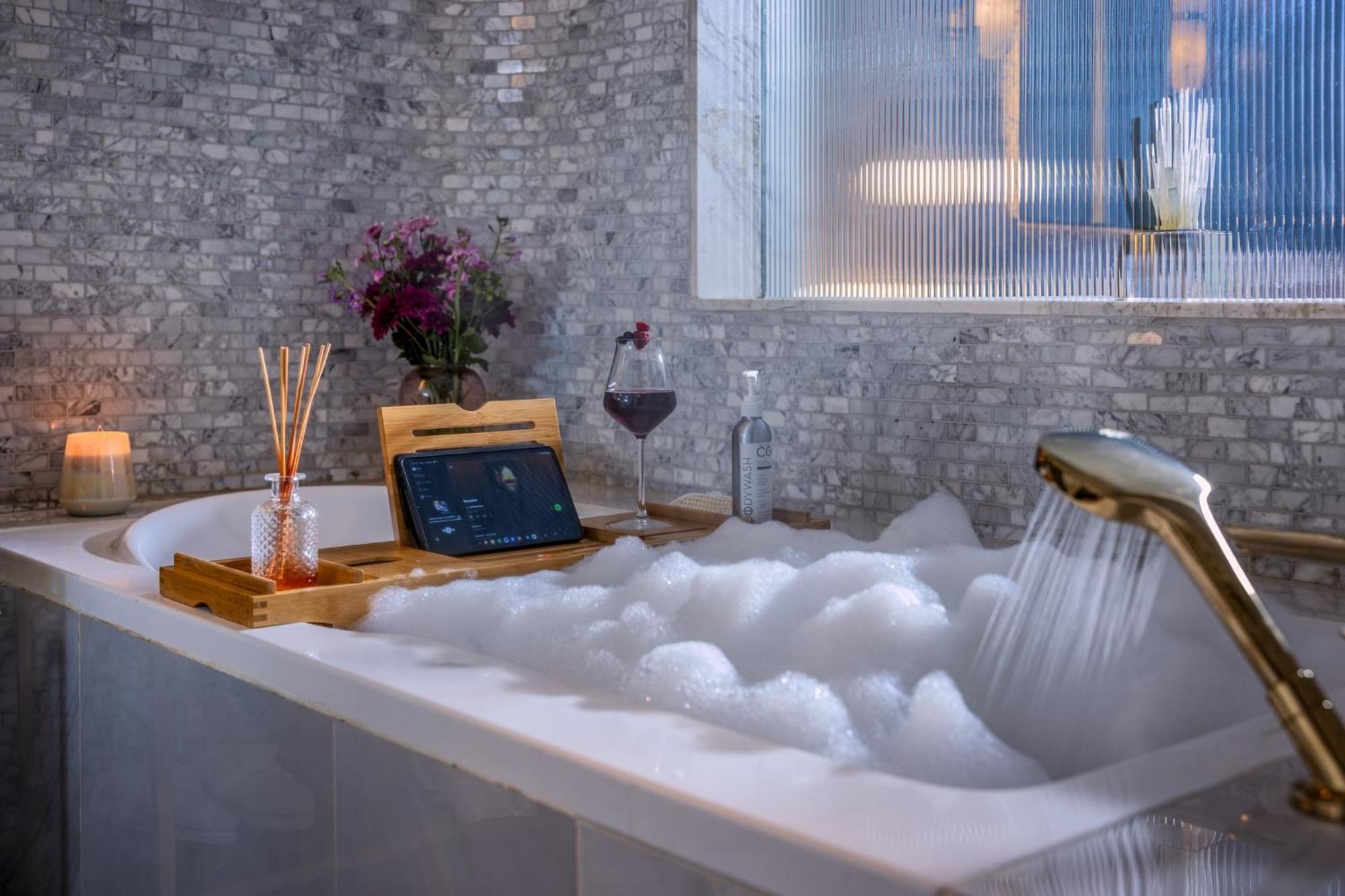 Glee Nairobi, A Preferred Lvx Hotel Gathanga المظهر الخارجي الصورة